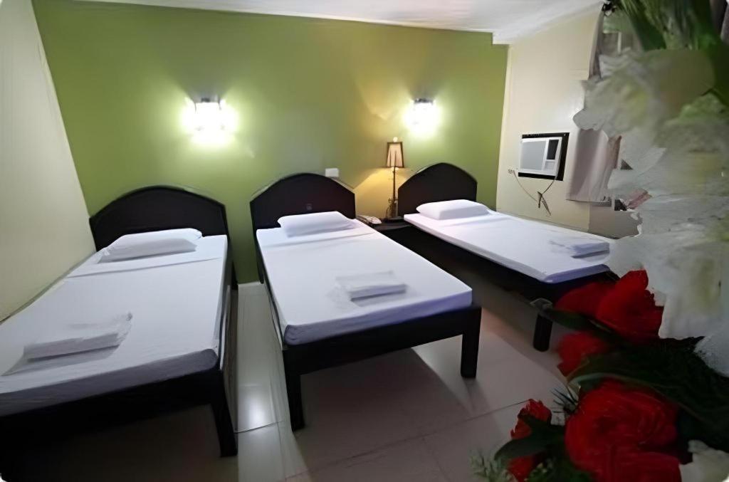 Sampaguita Suites Plaza Garcia Cebu Eksteriør billede