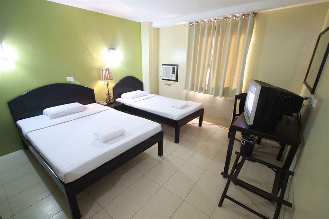 Sampaguita Suites Plaza Garcia Cebu Eksteriør billede